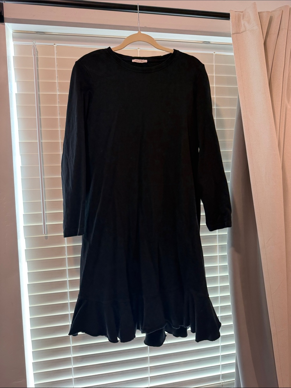 Zara Black Long-Sleeve Ruffle Hem Women's Dress